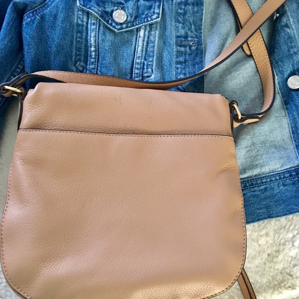 Vince Camuto Leather Saddlebag 💕 - Picture 2 of 4